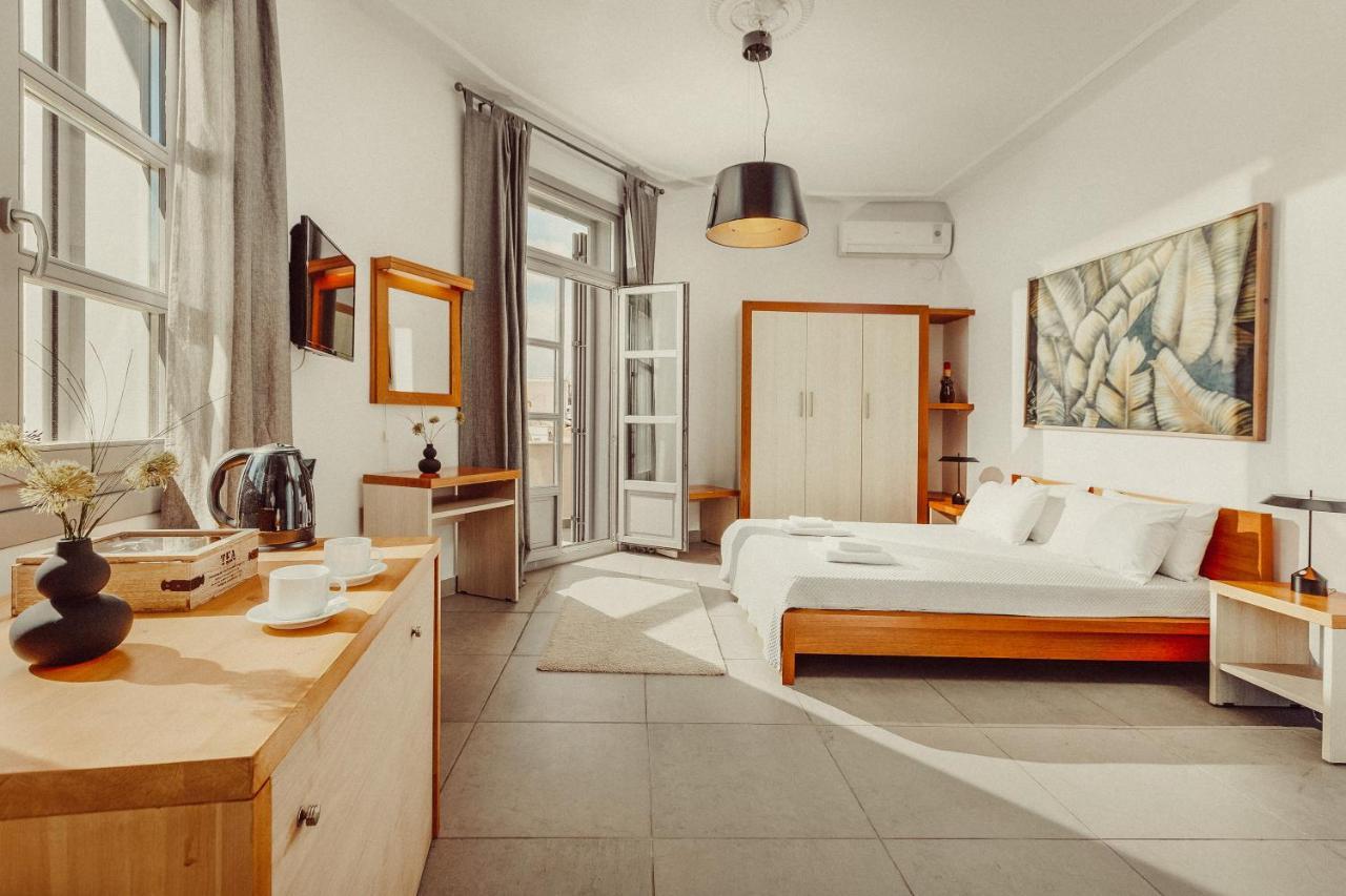 Suitas Athen Exterior foto